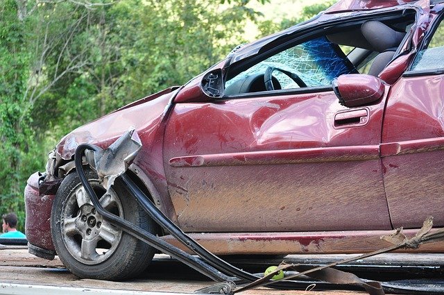 Car crashed into guardrail